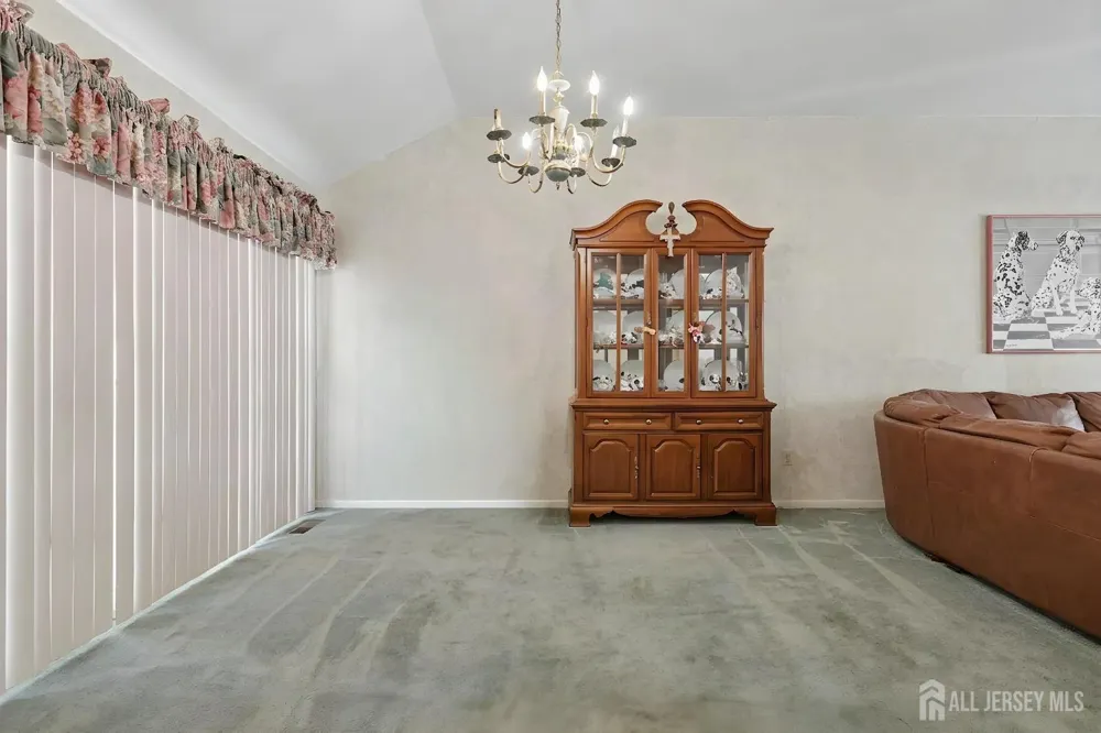 29 Joyce Place Sayreville, NJ 08859