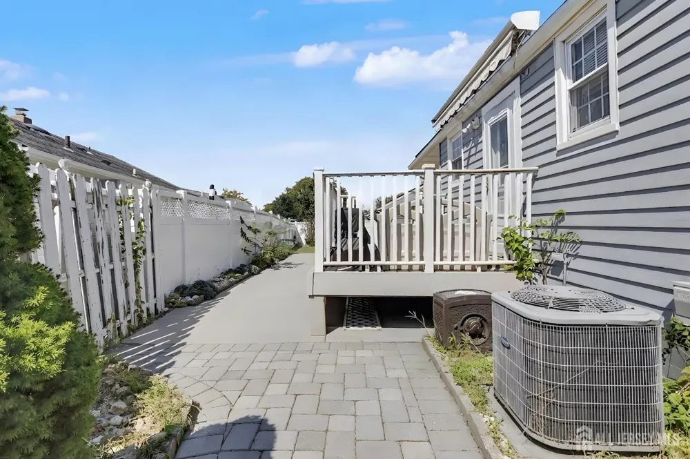 29 Joyce Place Sayreville, NJ 08859