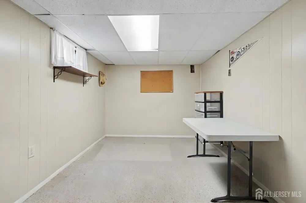 29 Joyce Place Sayreville, NJ 08859