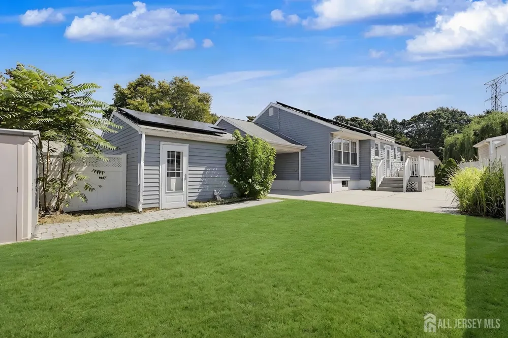 29 Joyce Place Sayreville, NJ 08859