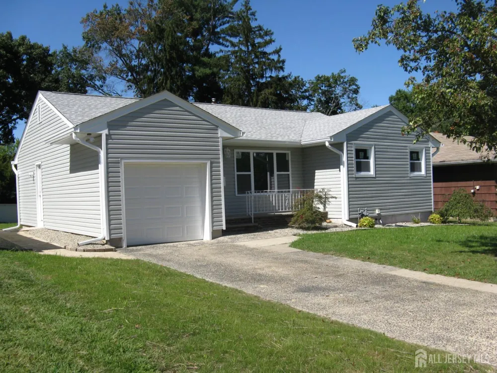 27 Violet Terrace Milltown, NJ 08850