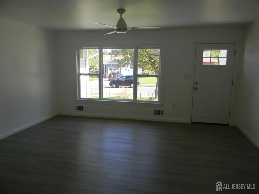 27 Violet Terrace Milltown, NJ 08850