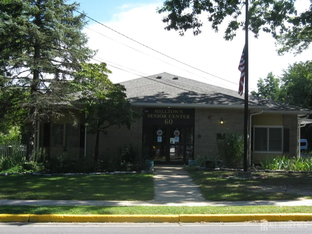 27 Violet Terrace Milltown, NJ 08850