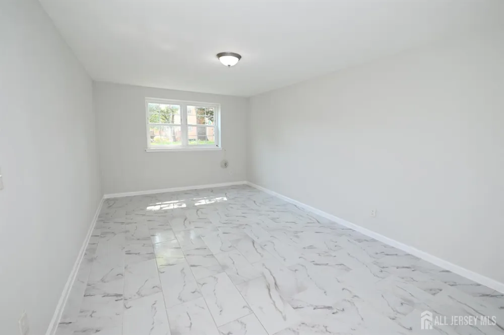 271 College Drive Edison, NJ 08817