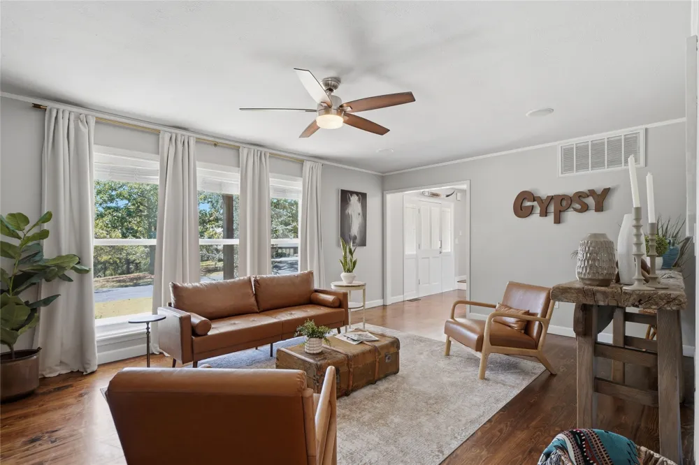 4231 Hillside Drive Sapulpa, OK 74066