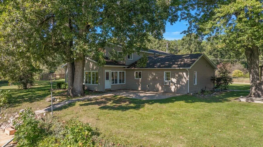 7842 Main Street Brooks Township, MI 49337