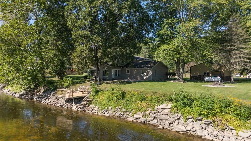 7842 Main Street Brooks Township, MI 49337