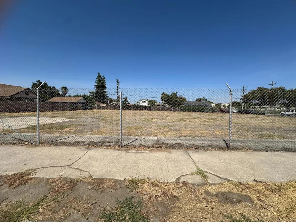 0 Belmont Fresno, CA 93702