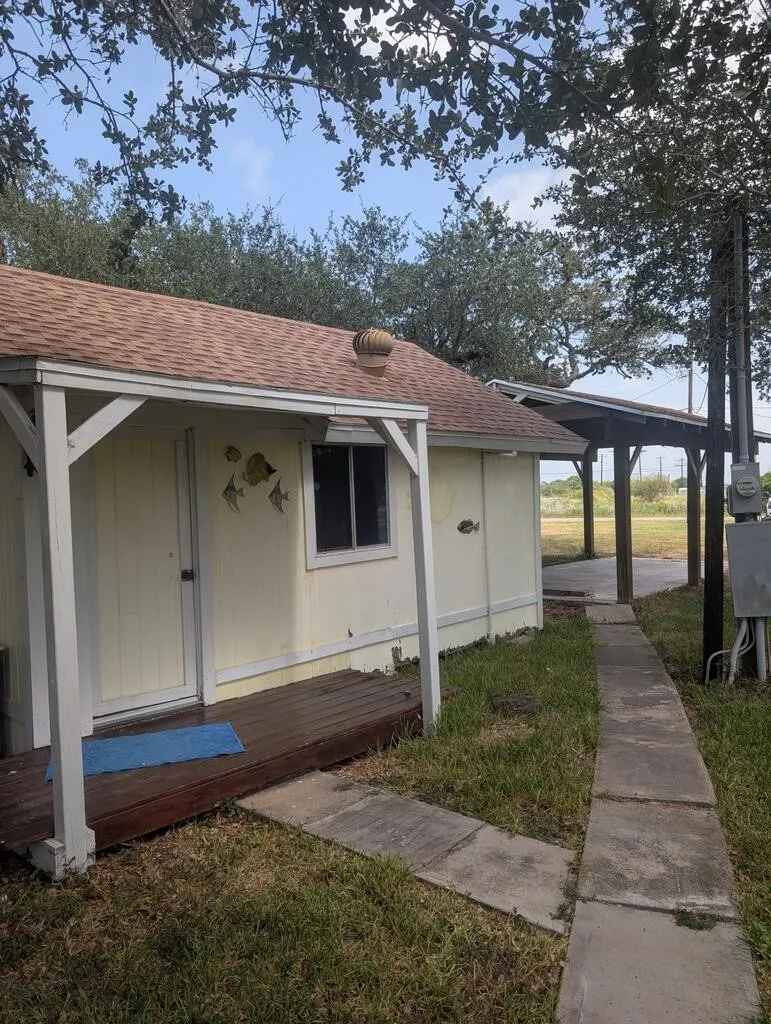 112 Cielo Vista Drive Rockport, TX 78382