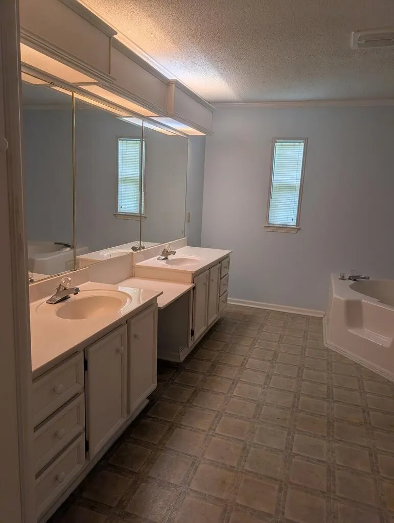 112 Cielo Vista Drive Rockport, TX 78382