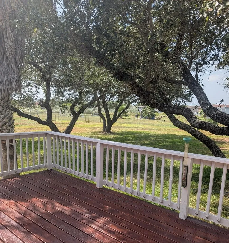 112 Cielo Vista Drive Rockport, TX 78382