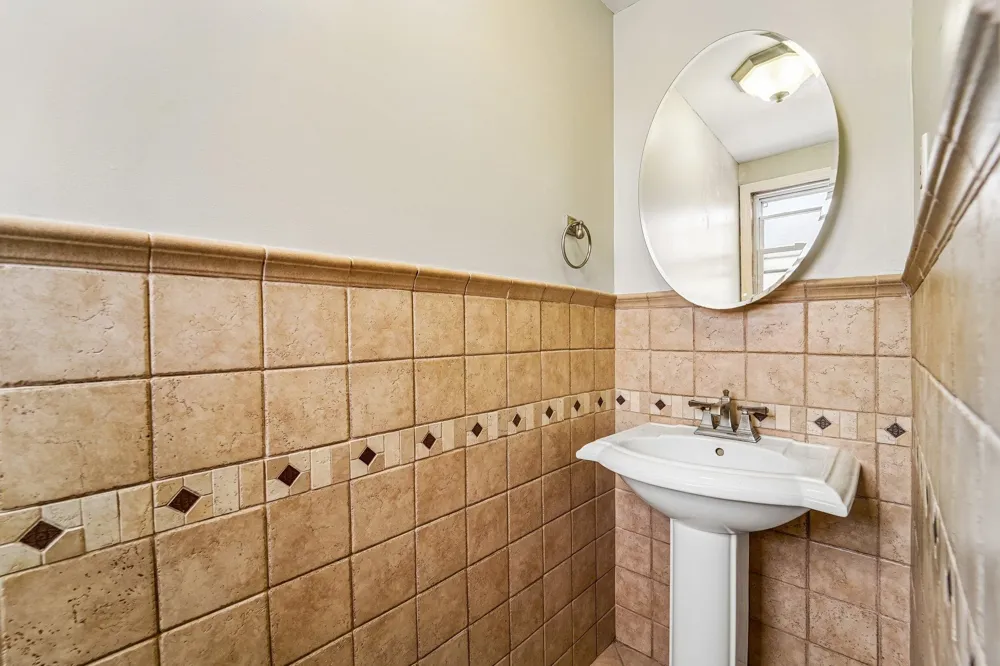 155 3RD ST Bayonne, NJ 07002