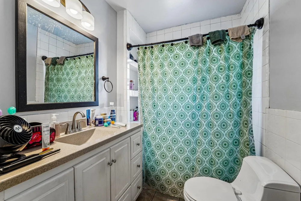 155 3RD ST Bayonne, NJ 07002