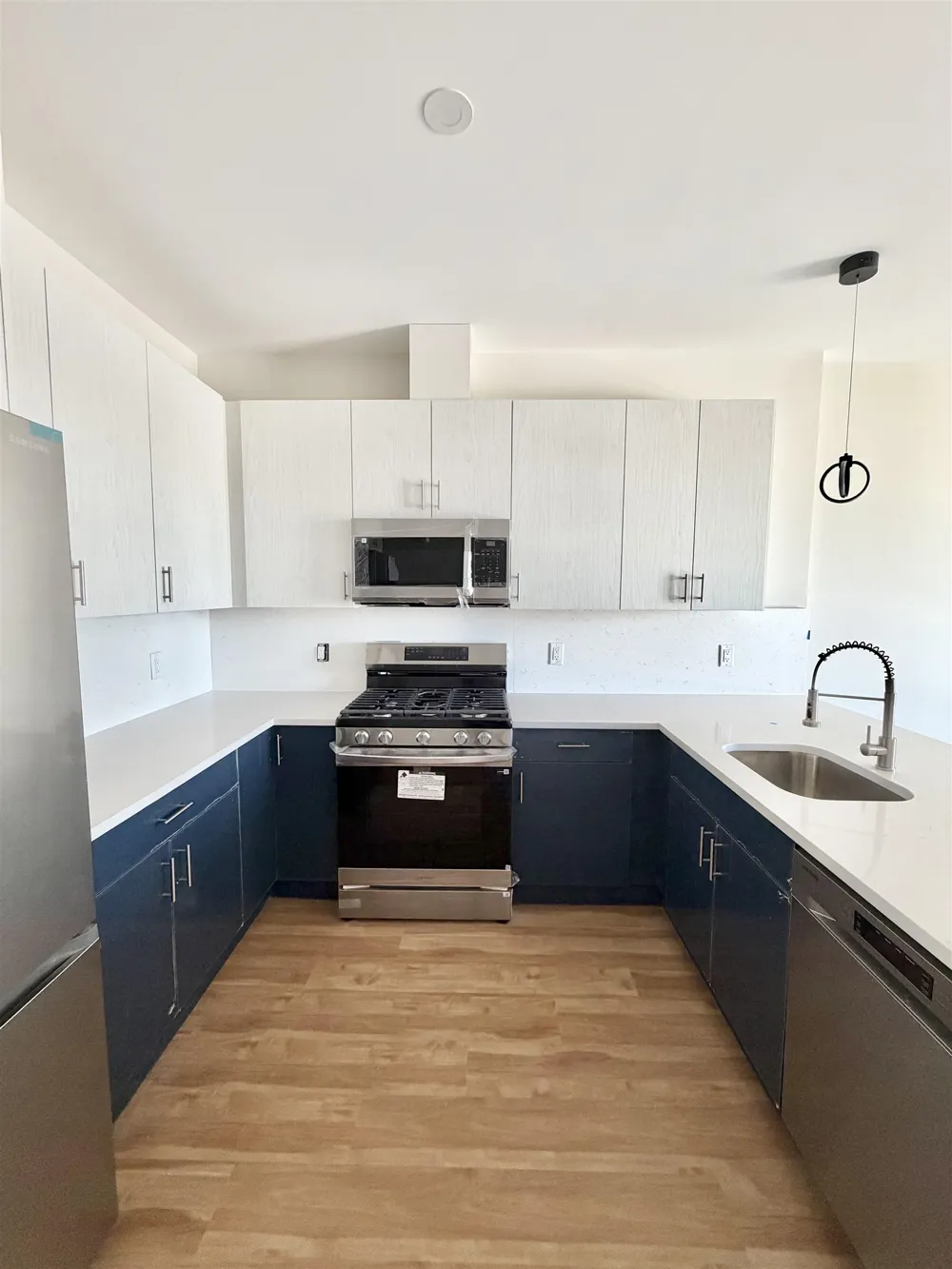 90 AVENUE E Bayonne, NJ 07002