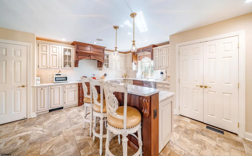407 E Atlantic Blvd Ocean City, NJ 08226