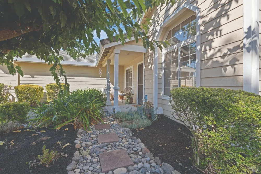 918 Ginkgo Place Windsor, CA 95492