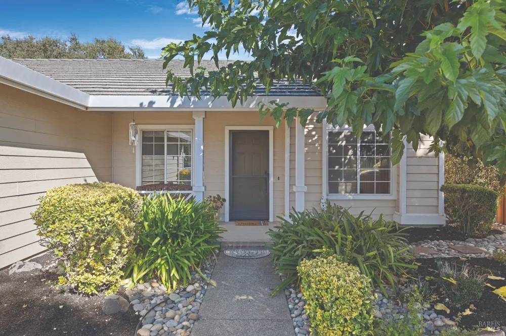 918 Ginkgo Place Windsor, CA 95492