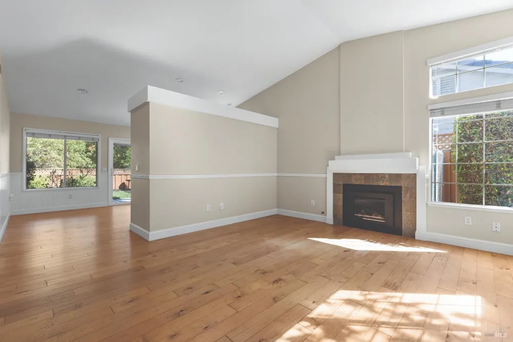 918 Ginkgo Place Windsor, CA 95492