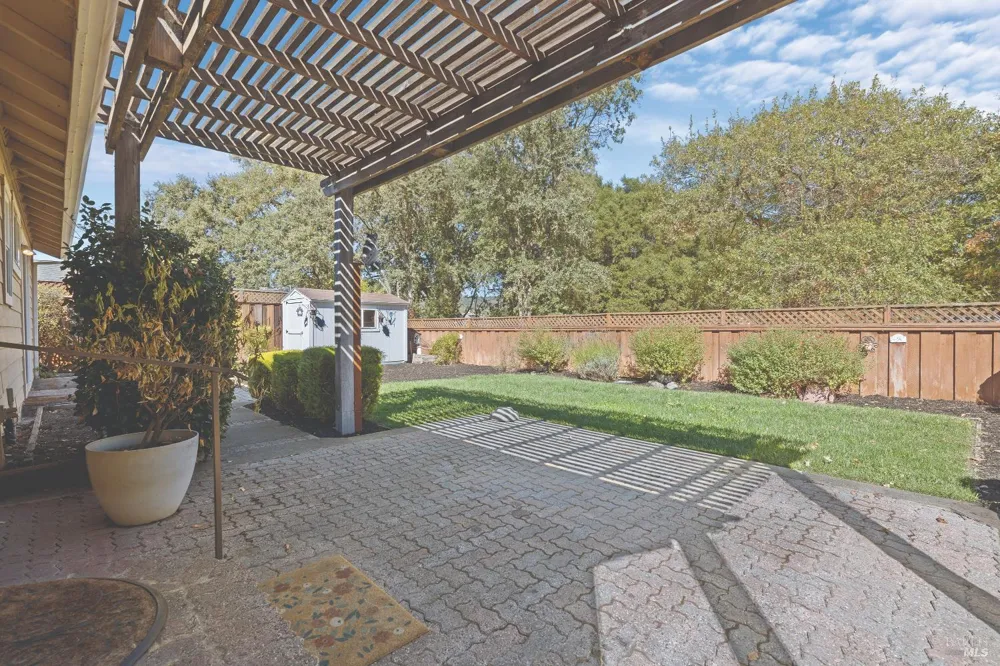918 Ginkgo Place Windsor, CA 95492