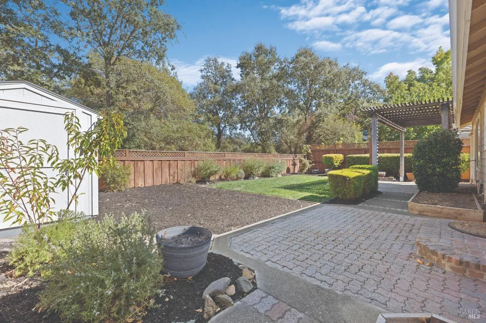 918 Ginkgo Place Windsor, CA 95492