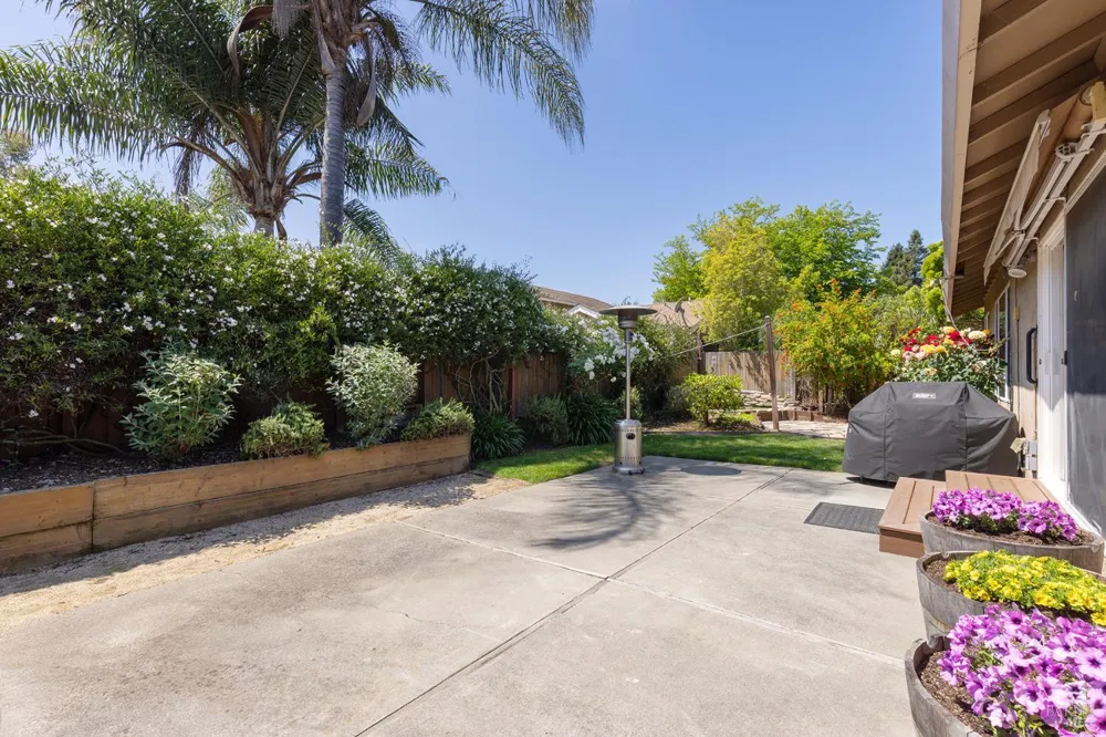 2491 Vine Hill Drive Napa, CA 94558