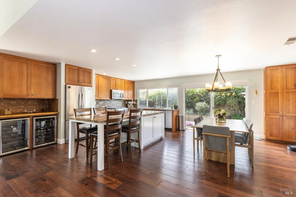 2491 Vine Hill Drive Napa, CA 94558