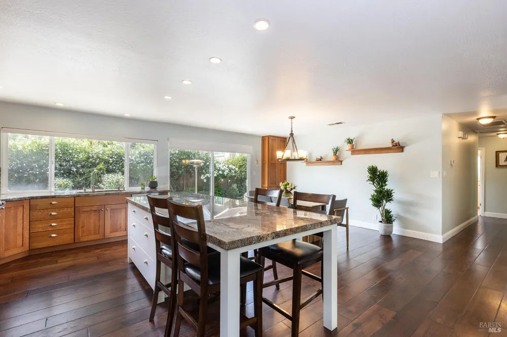 2491 Vine Hill Drive Napa, CA 94558