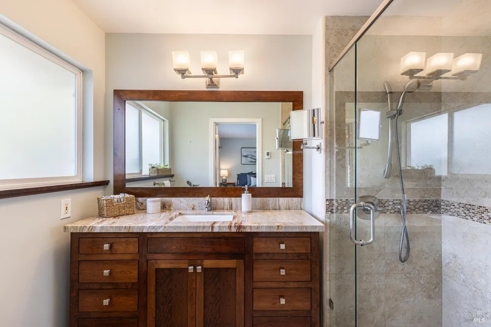 2491 Vine Hill Drive Napa, CA 94558