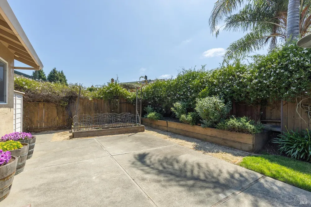 2491 Vine Hill Drive Napa, CA 94558