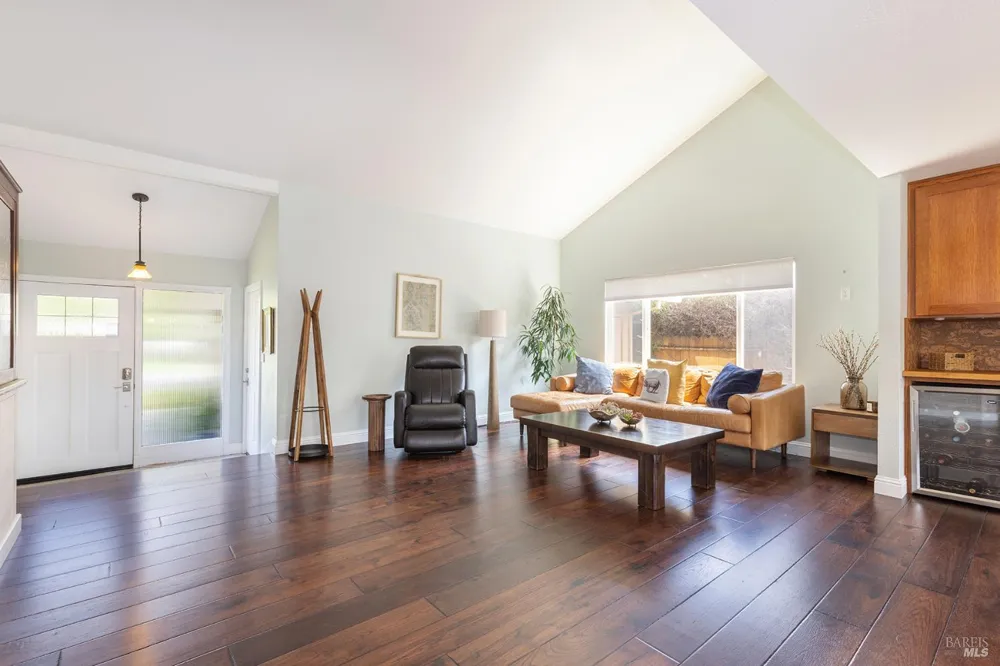 2491 Vine Hill Drive Napa, CA 94558