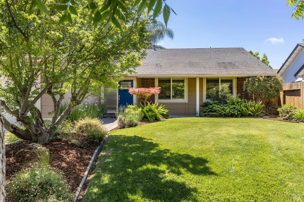 2491 Vine Hill Drive Napa, CA 94558