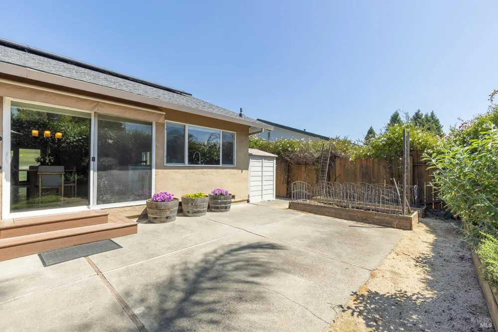 2491 Vine Hill Drive Napa, CA 94558