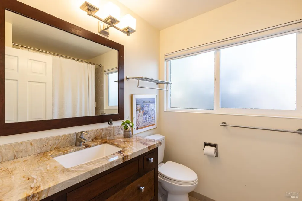 2491 Vine Hill Drive Napa, CA 94558