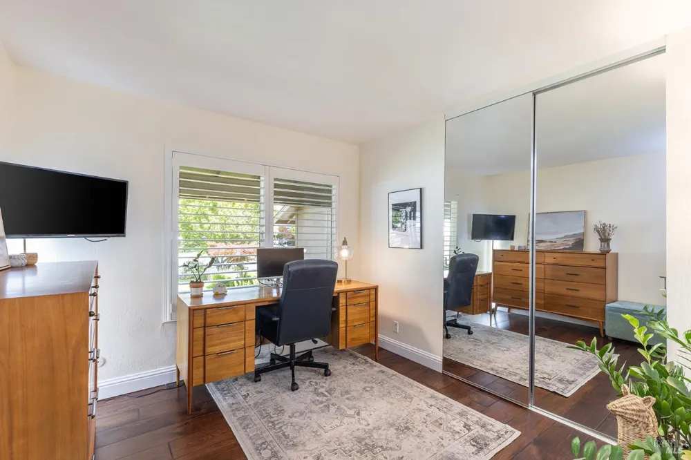 2491 Vine Hill Drive Napa, CA 94558