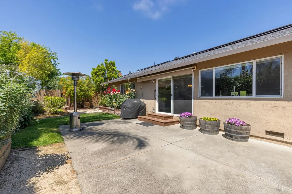 2491 Vine Hill Drive Napa, CA 94558