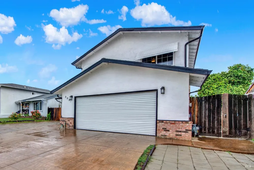 308 Plantation Way Vacaville, CA 95687