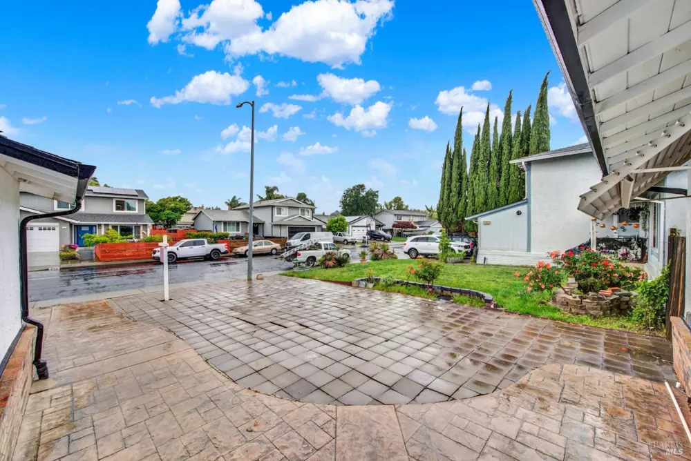 308 Plantation Way Vacaville, CA 95687