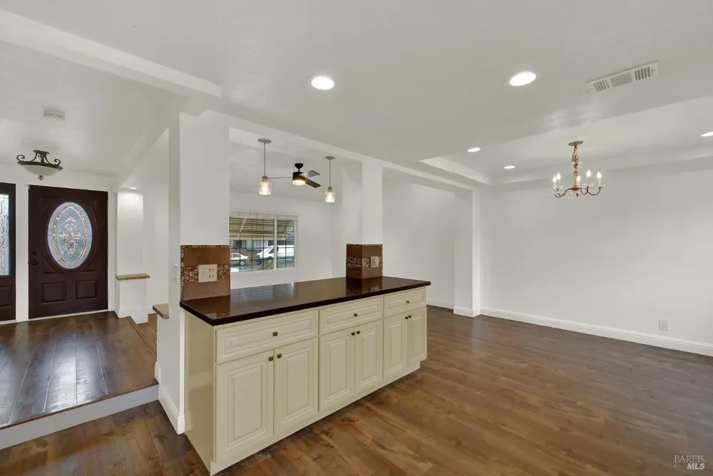 308 Plantation Way Vacaville, CA 95687
