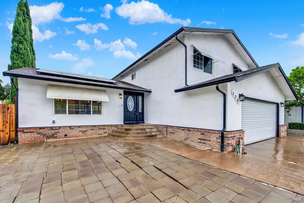 308 Plantation Way Vacaville, CA 95687