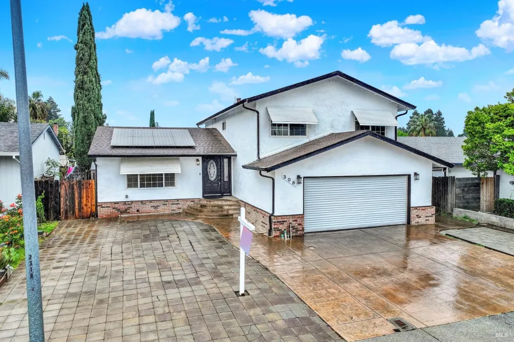 308 Plantation Way Vacaville, CA 95687
