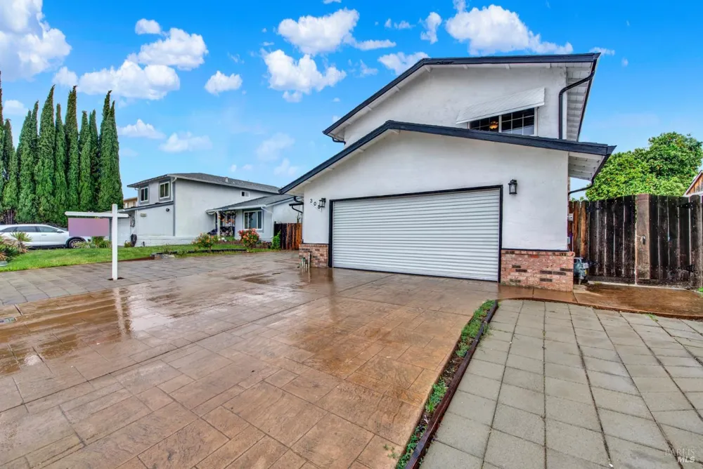 308 Plantation Way Vacaville, CA 95687