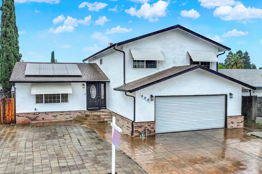 308 Plantation Way Vacaville, CA 95687