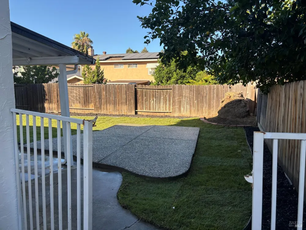 308 Plantation Way Vacaville, CA 95687
