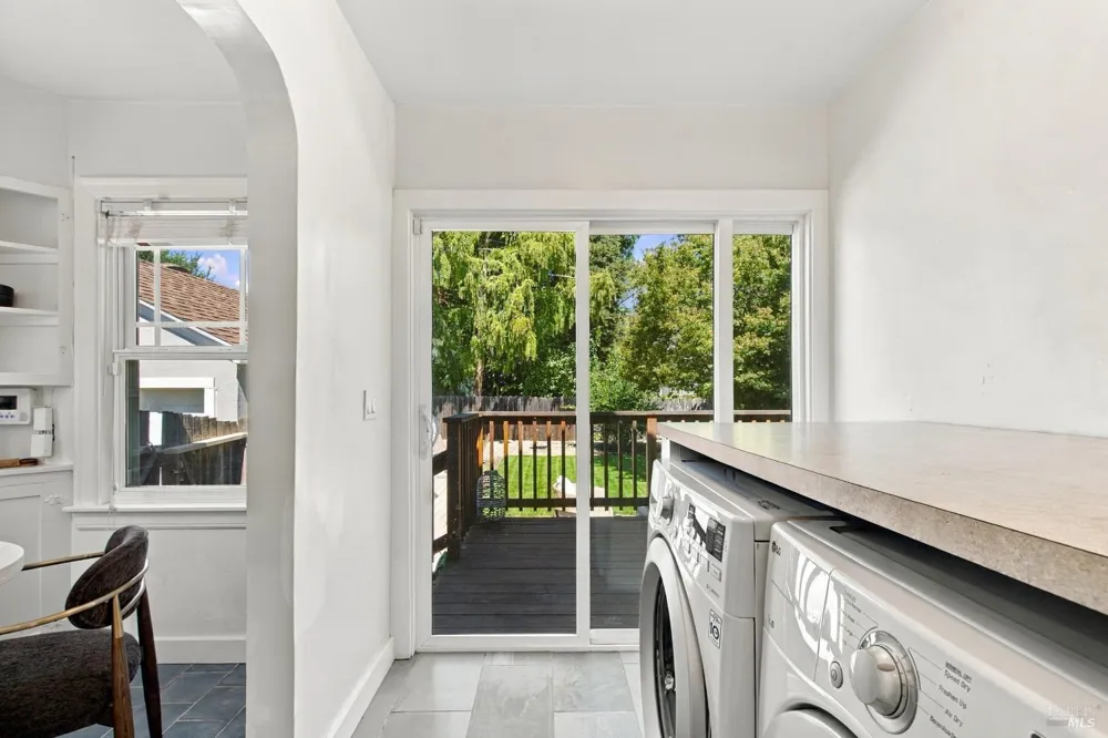 1772 Spruce Street Napa, CA 94559