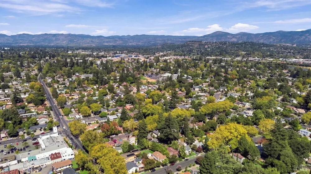 1772 Spruce Street Napa, CA 94559