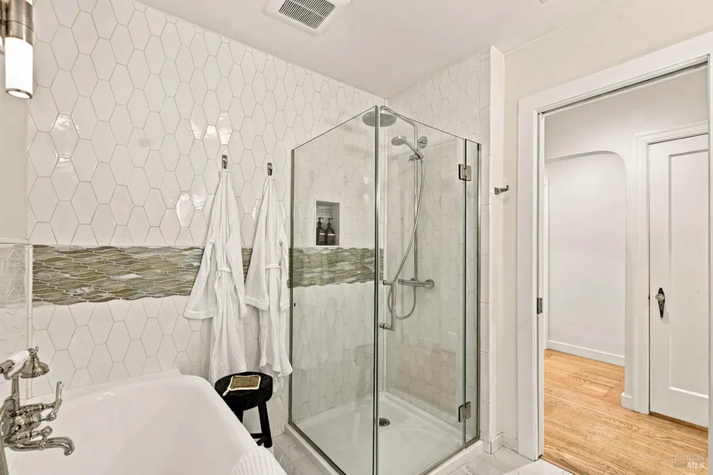 1772 Spruce Street Napa, CA 94559