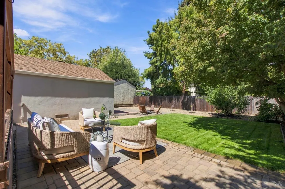1772 Spruce Street Napa, CA 94559
