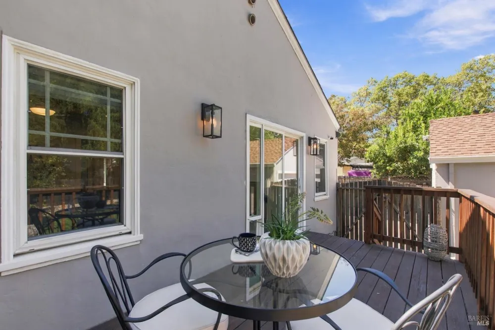 1772 Spruce Street Napa, CA 94559