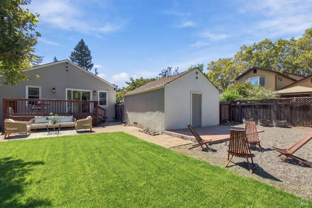 1772 Spruce Street Napa, CA 94559
