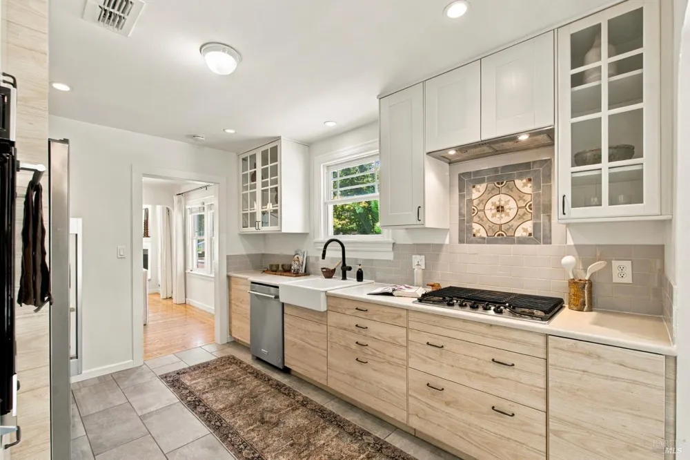 1772 Spruce Street Napa, CA 94559